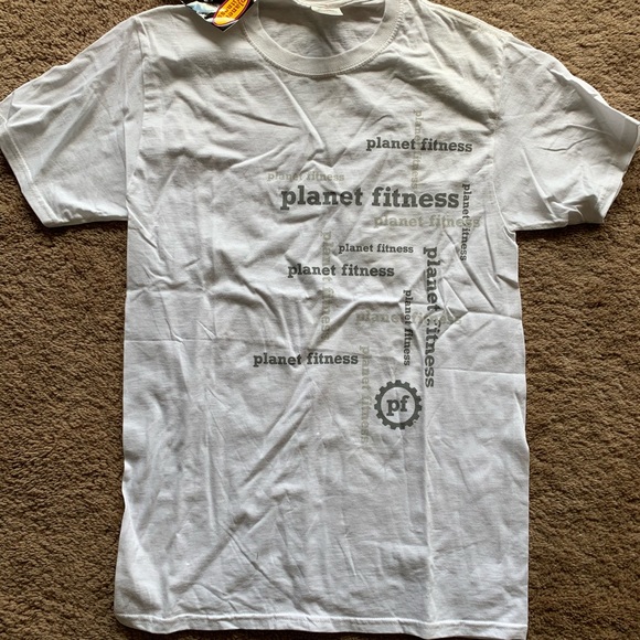 Tops - 📌New planet fitness tshirt  ( S )
